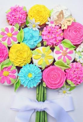Atelier duo Parent - Enfant 4-12 ans Cupcakes Bouquet de fleurs / Mercredi 9 mars 2022 /14h30-16h30