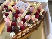 *Bonne fête Mamie* Coeur gourmand façon Number Cake Framboise & Chocolat blanc (de 2 à 6 parts)