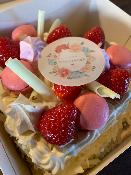 [Bonne fête Maman] / Coeur gourmand fraisier 4 ou 8 parts 