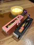 Coffret cadeau de 7 Macarons assortis (rose ou noir)