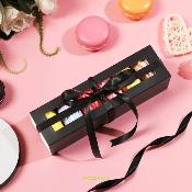 Coffret cadeau de 7 Macarons assortis (rose ou noir)