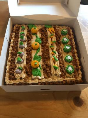 Gâteau Potager -  Déco spéciale en pâte à sucre 10 à 20 personnes