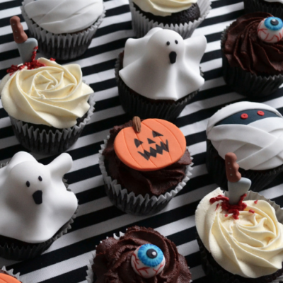 *NOUVEAU* Atelier duo Parent - Enfant 4-14 ans / Cupcakes Halloween & Mercredi Adams / Samedi 1er novembre 2025 / 15h-17h