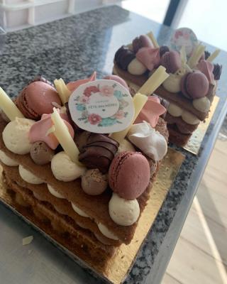 * Bonne fête Maman * Coeur gourmand façon Number Cake 4 ou 8 parts 3 Chocolats