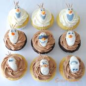 *NOUVEAU* Atelier enfant Cupcakes Reine des neiges & Olaf 6-13 ans / Mercredi 10 janvier 2024 / 14H30 - 16H30